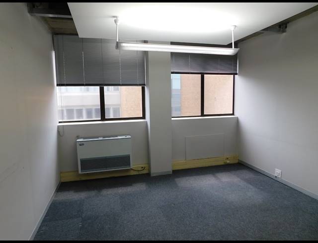 500M² OFFICE TO LET IN FERNDALE